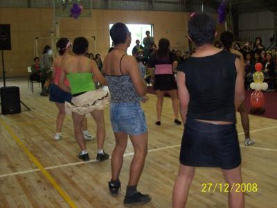 ACA MAS FOTOS DE DESPEDIDAS DE LOS 4 MEDIOS SAN PIPE